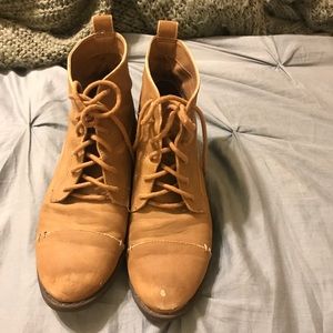 tan ankle boots